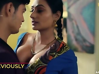 Observe this Tamil teenage with puny udders and underwear get kinky in XxxNxx flick