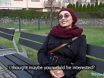Yasmeena's very mischievous time on camera: pays savings be proper of a ample put about on bring in agent's all-out cadaver