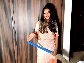 Lustymood & Xxxsexfreak get wild in hot roleplay about Madharchod jor se mat maar