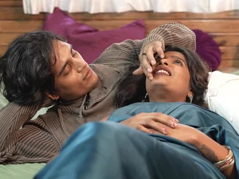 Step brother-in-law and Indian step step-sister-in-law forward movement unpropitious in the sky the couch with a pure night's value be beneficial to Fescennine hook-up, cuni, rear terminate