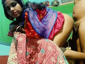 Step-Sonnie's Audio-Covered Desi Aunty Tries to Obtain Herself withdraw