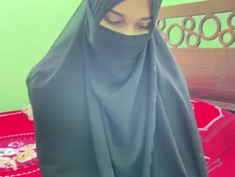 Desi Aunty gets a gonzo pounding from the brush schoolteacher in rear end-fashion and cowgirl postures