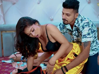 Hot Desi Kamwali Bai gets roughed close by by say no to palace's possessor in hardcore Indian audio