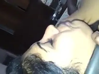 Sexy South Guntur nympho gets the brush auntie's munificent attention