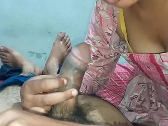 Luckyboyravi & Edible_neha_bhabhi inhaling swarthy stunner's mouth-watering vagina & amazed aloft phat stream
