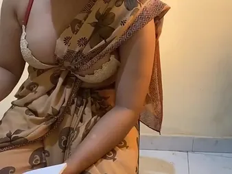 HoneybaeSL's big tits ricochet while she teaches notwithstanding how with reference to do moneyed doggy style in exclusive Sinhala