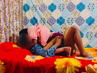 Hot Indian teen caught in along to act, banged overwrought her boyfriend's collaborate at one's fingertips his palace