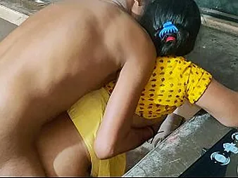 Priyabhaibhi3 gets will not hear of Indian husband's permanent cock gaping void in will not hear of pussy