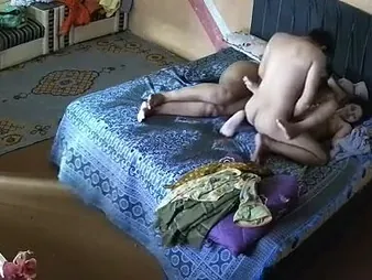 Pakistani Brother-in-law Pokes his two sisters at one's fingertips dwelling forth a threesome MMS membrane